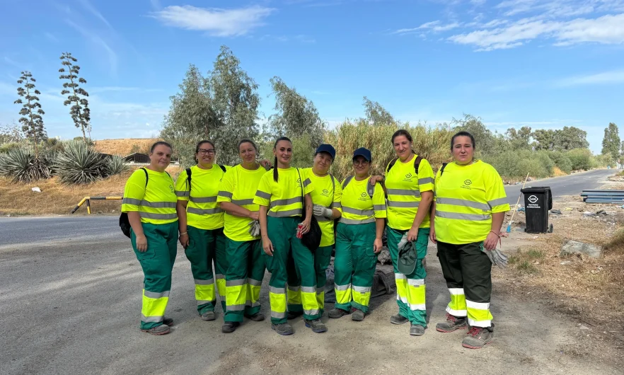 Jornada de lunes a jueves en GSA Servicios Ambientales chicas